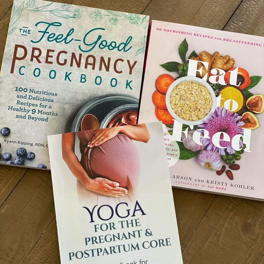 Set of 3 books for the expecting mother